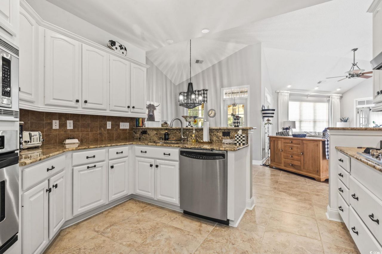 4962 Westwind Dr. Photo 13