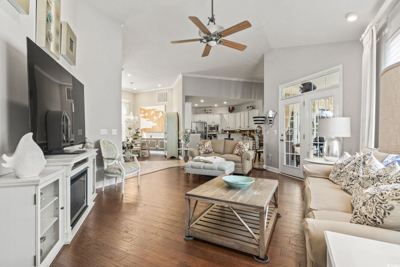 4962 Westwind Dr. Photo 7