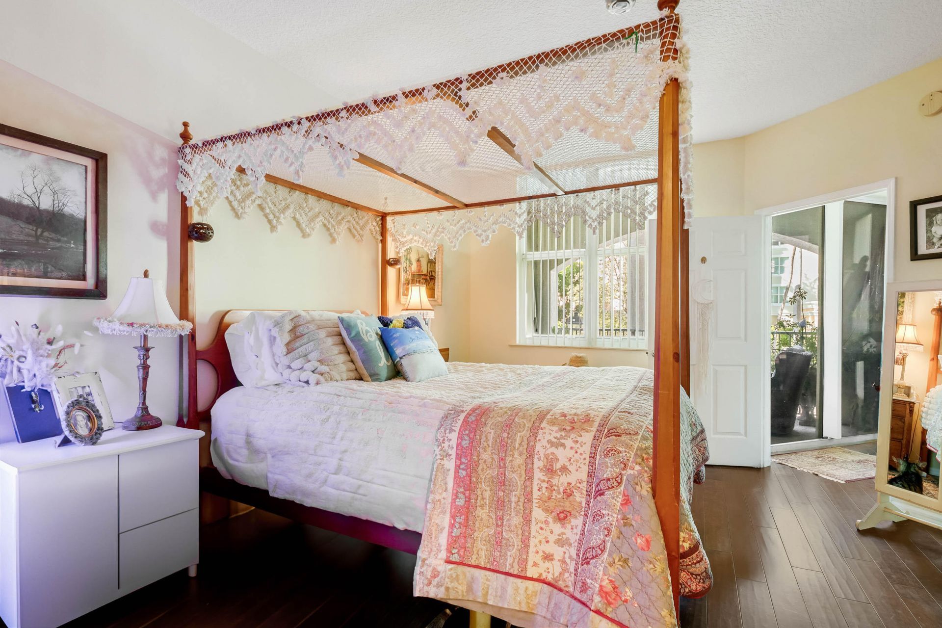 804 E Windward Way, Unit 201, Lantana, FL 33462 Photo