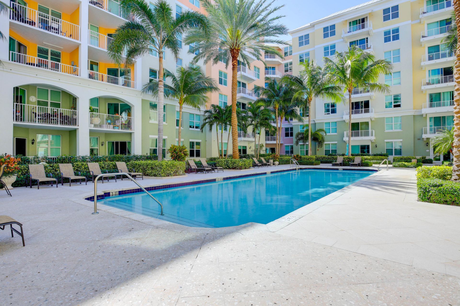 804 E Windward Way, Unit 201, Lantana, FL 33462 Photo