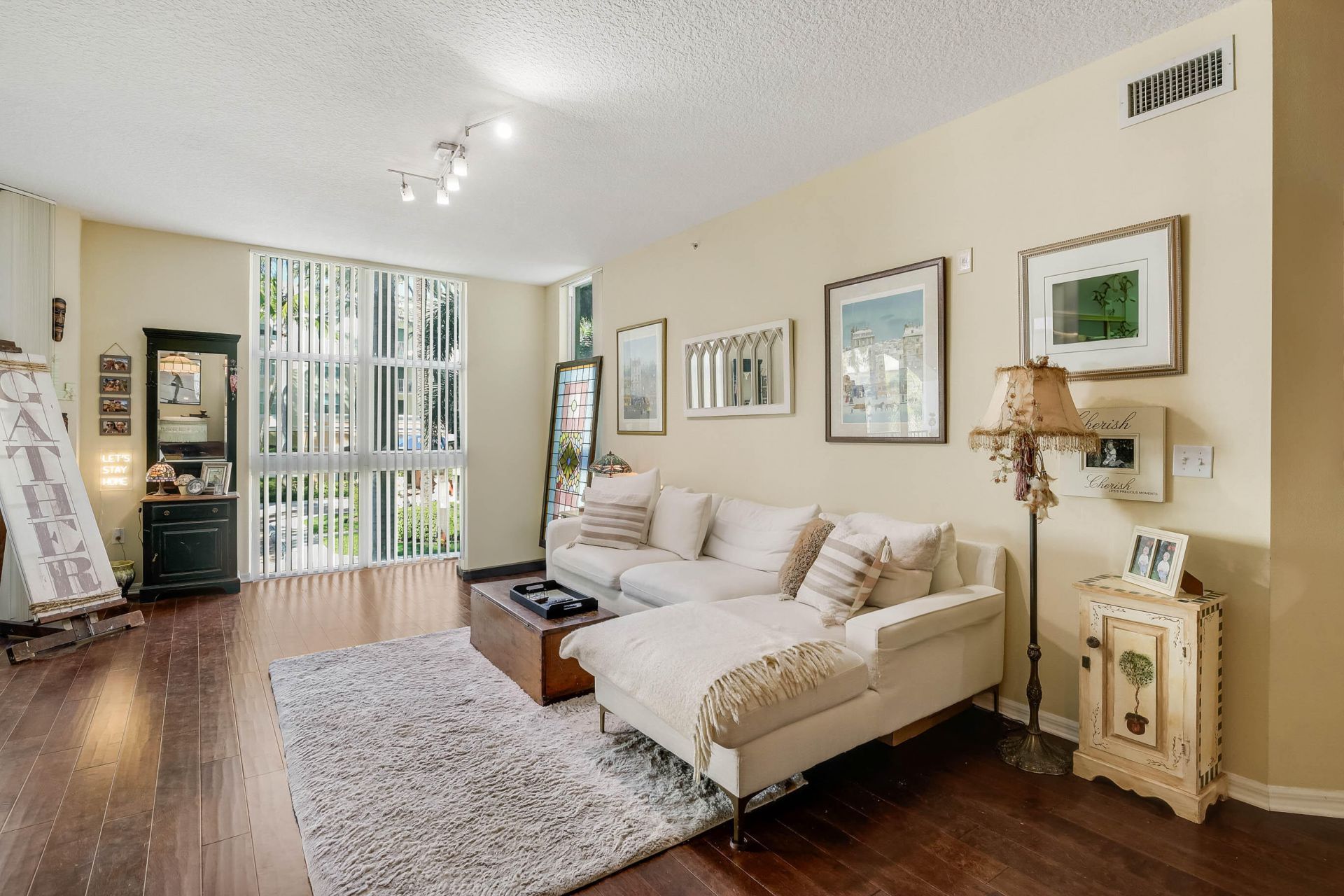 804 E Windward Way, Unit 201, Lantana, FL 33462 Photo