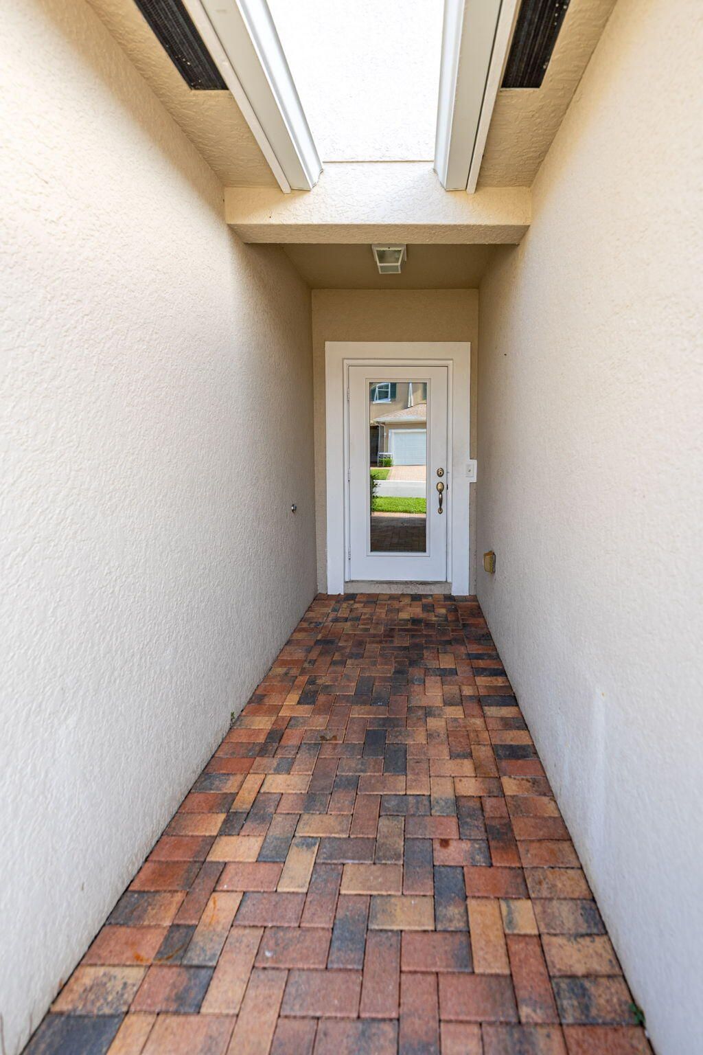 956 NE Trailside Run, Port Saint Lucie, FL 34983 Photo