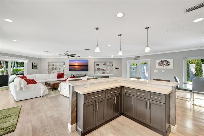 288 S Tradewinds Ave, Lauderdale by the Sea, FL 33308 Photo