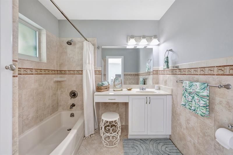 288 S Tradewinds Ave, Lauderdale by the Sea, FL 33308 Photo