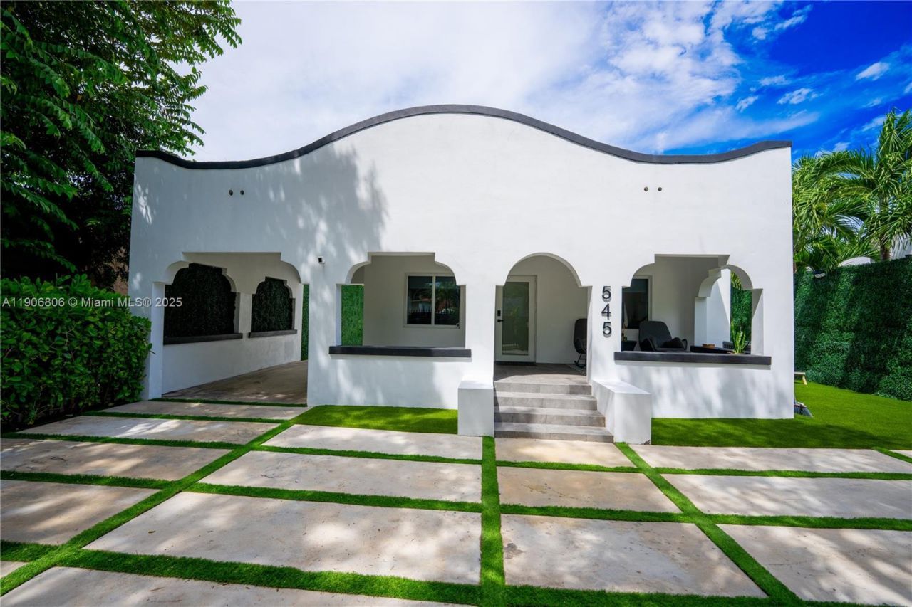 545 NW 47th St, Miami, FL 33127 Photo