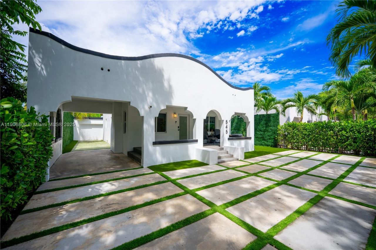 545 NW 47th St, Miami, FL 33127 Photo