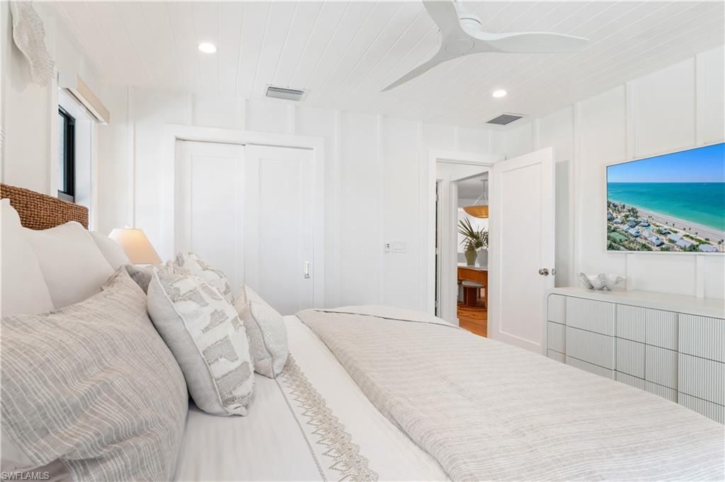 24 Beach Homes, Captiva, FL 33924 Photo