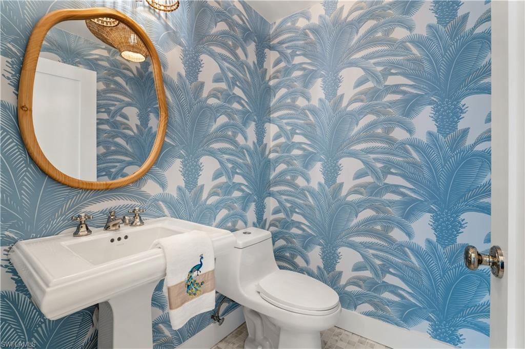 24 Beach Homes, Captiva, FL 33924 Photo