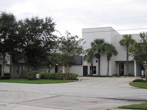 2650 N Dixie Fwy, New Smyrna Beach, FL 32168