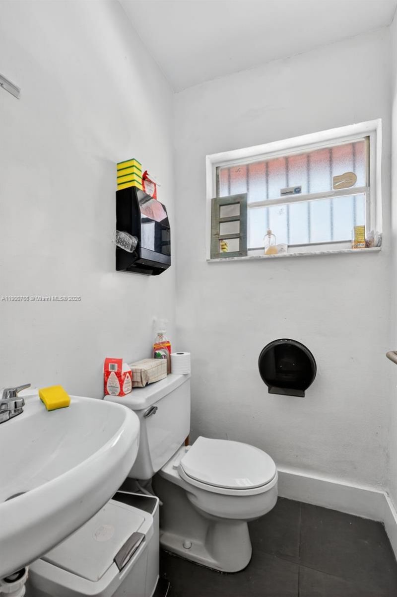 115 NE 5th St, Unit 115, 501,, Hallandale Beach, FL 33009 Photo