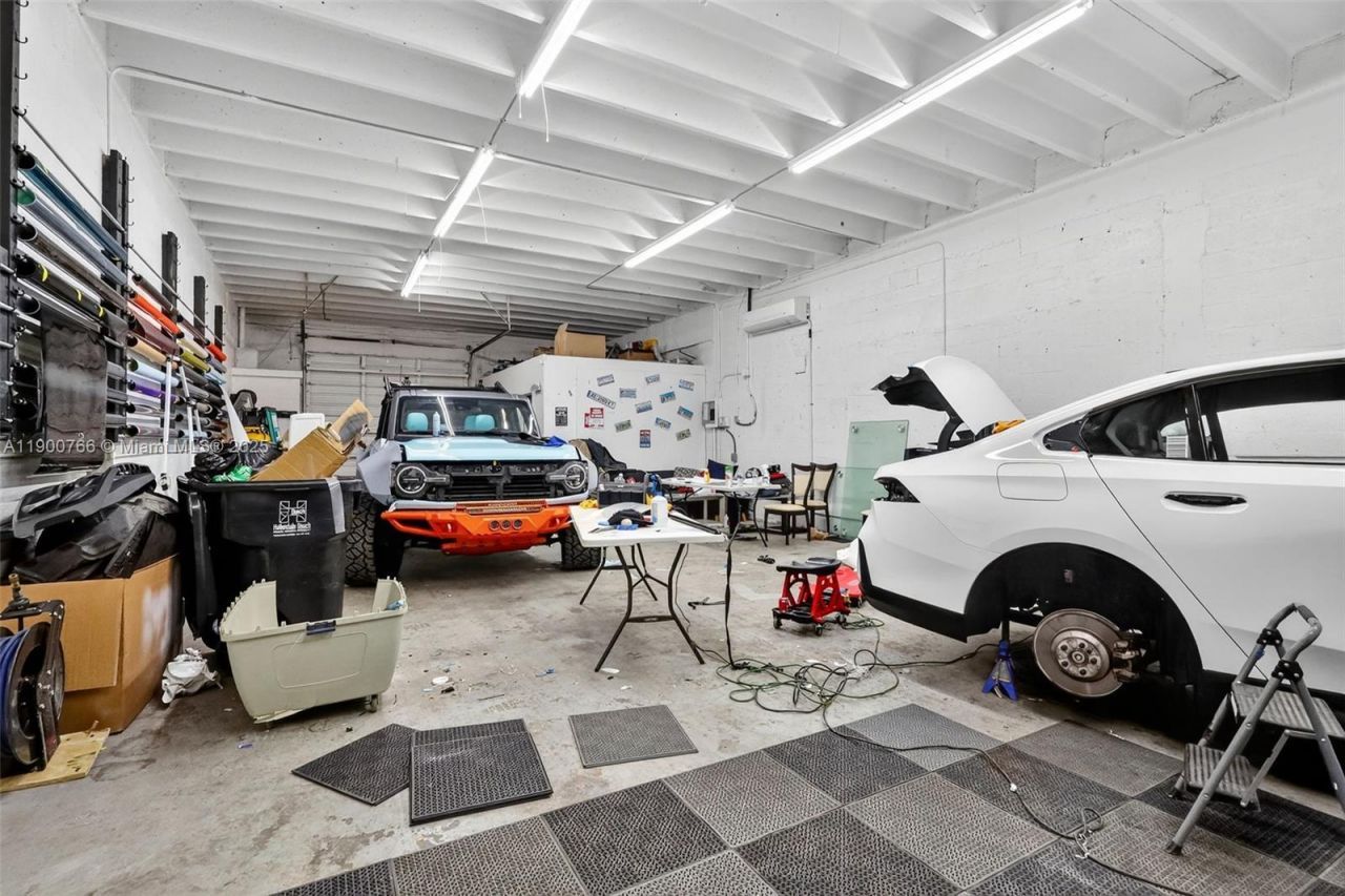 115 NE 5th St, Unit 115, 501,, Hallandale Beach, FL 33009 Photo