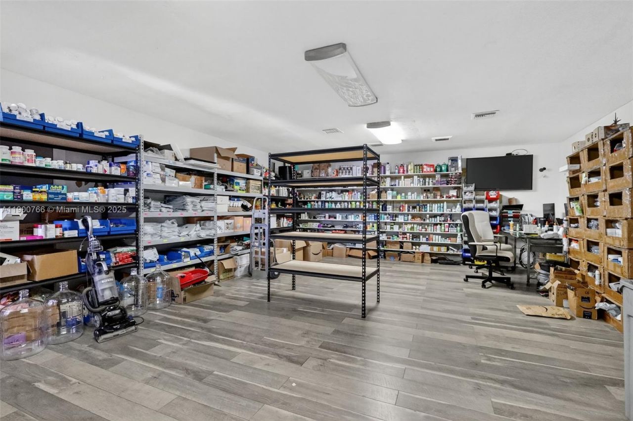 115 NE 5th St, Unit 115, 501,, Hallandale Beach, FL 33009 Photo