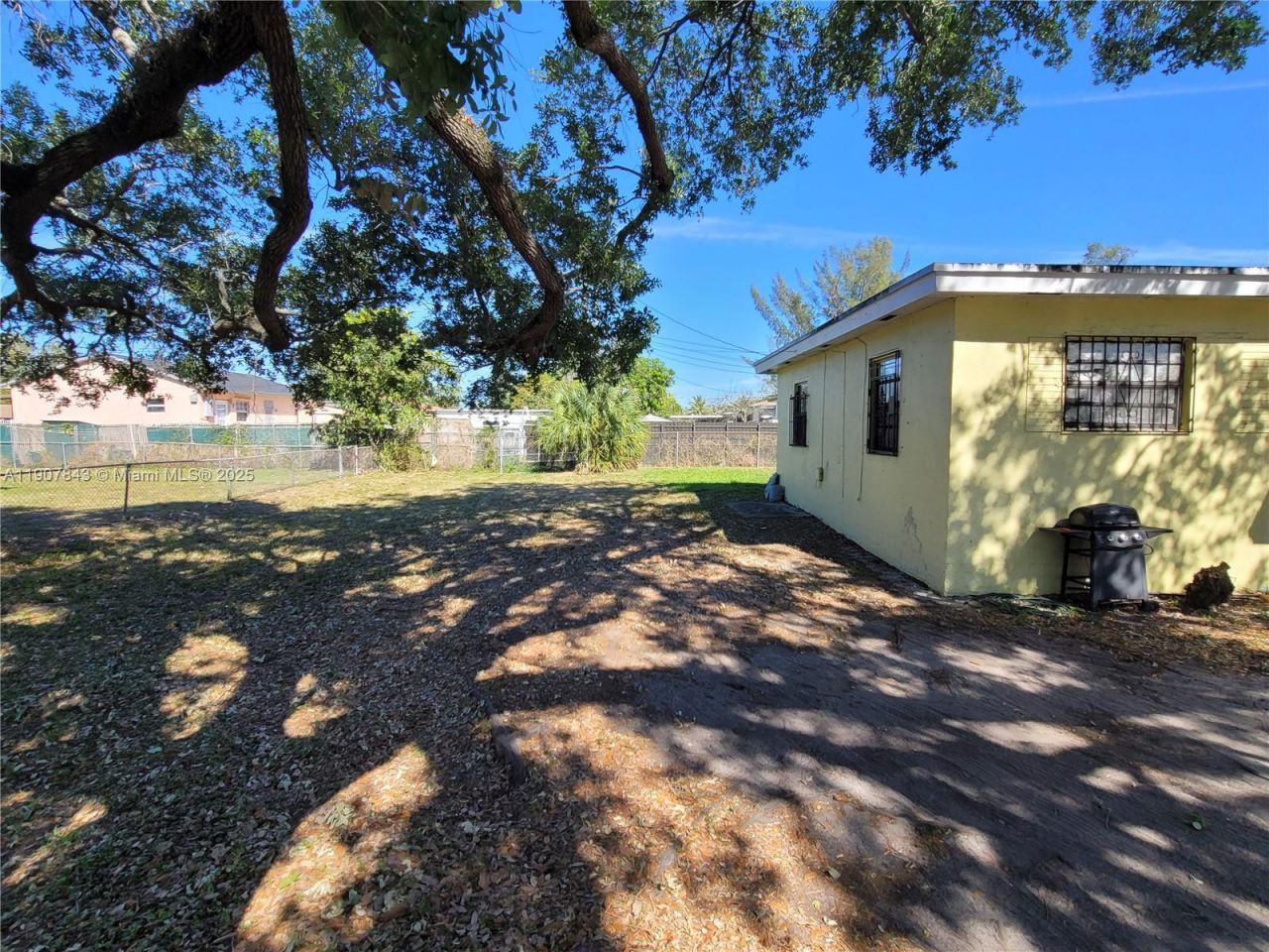 11275 NW 17th Ave, Miami, FL 33167 Photo