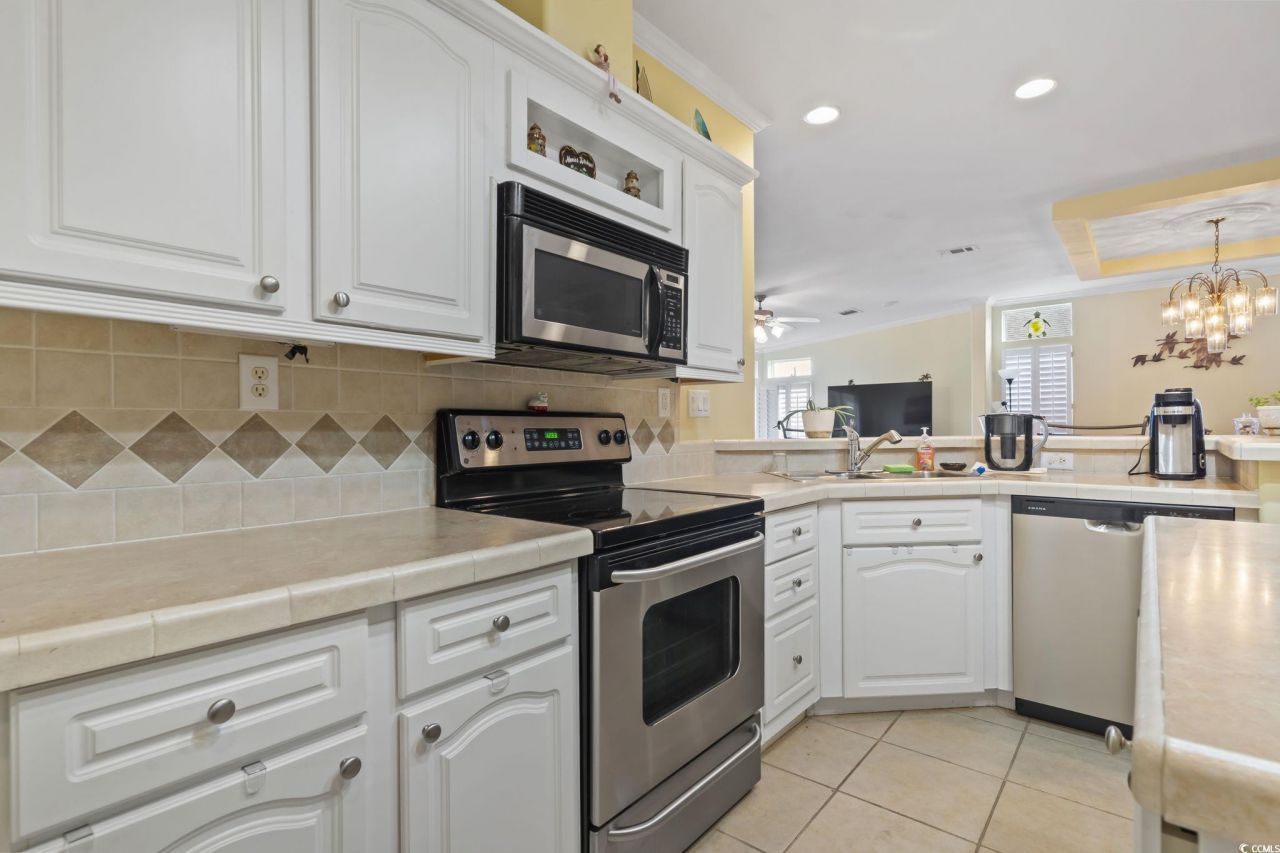 109 Lakeside Crossing Dr. Photo 7