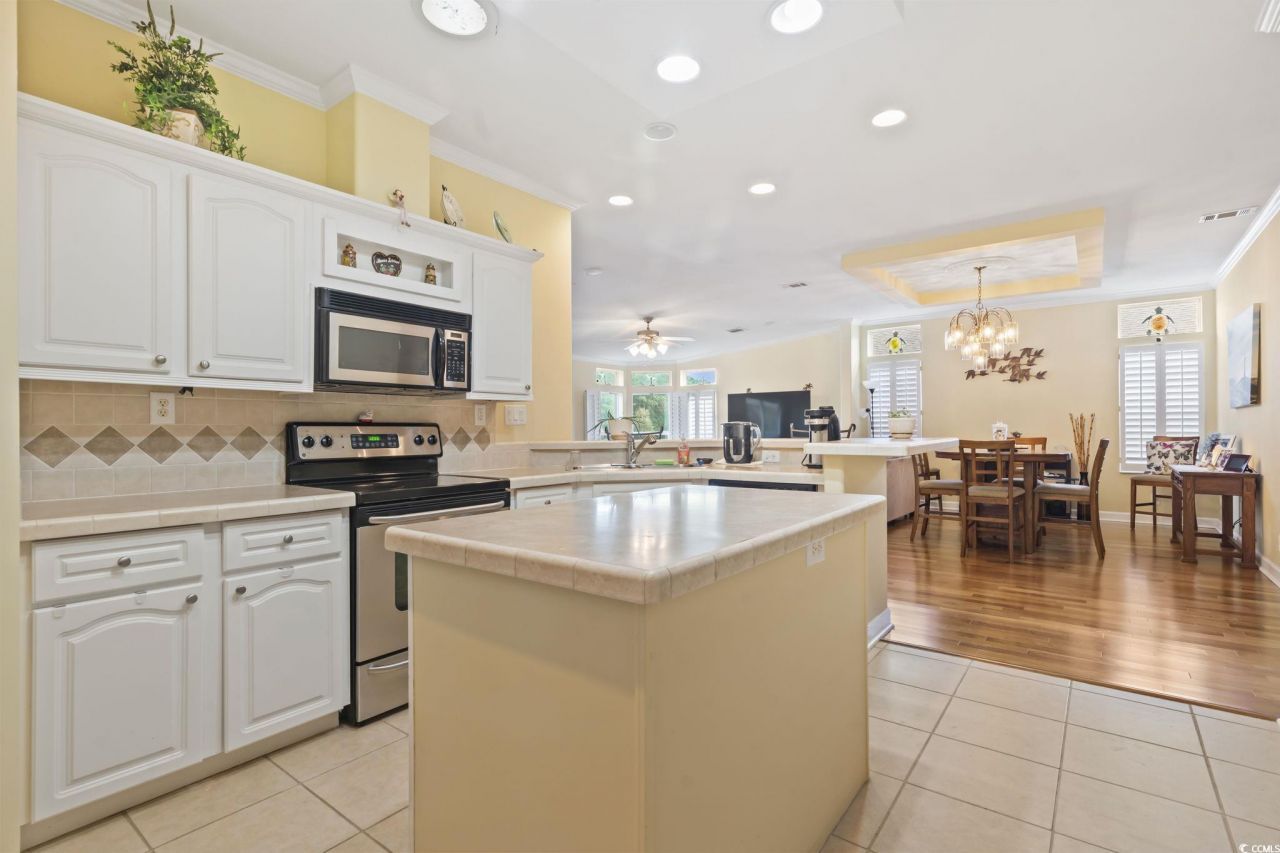 109 Lakeside Crossing Dr. Photo 8