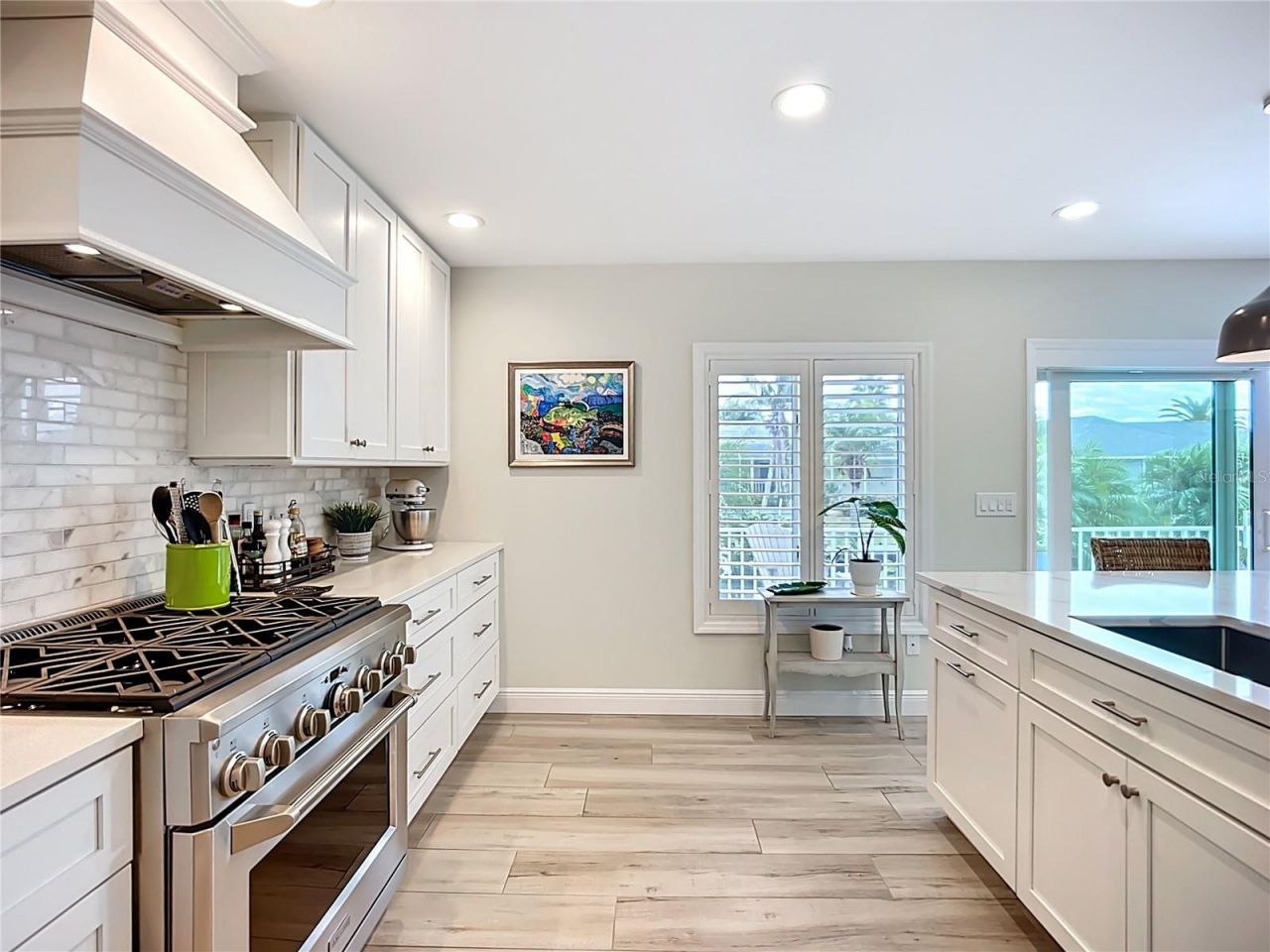 620 North Point Drive, Holmes Beach, FL 34217 Photo