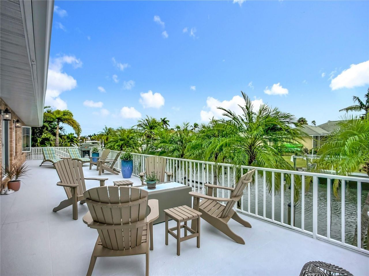 620 North Point Drive, Holmes Beach, FL 34217 Photo