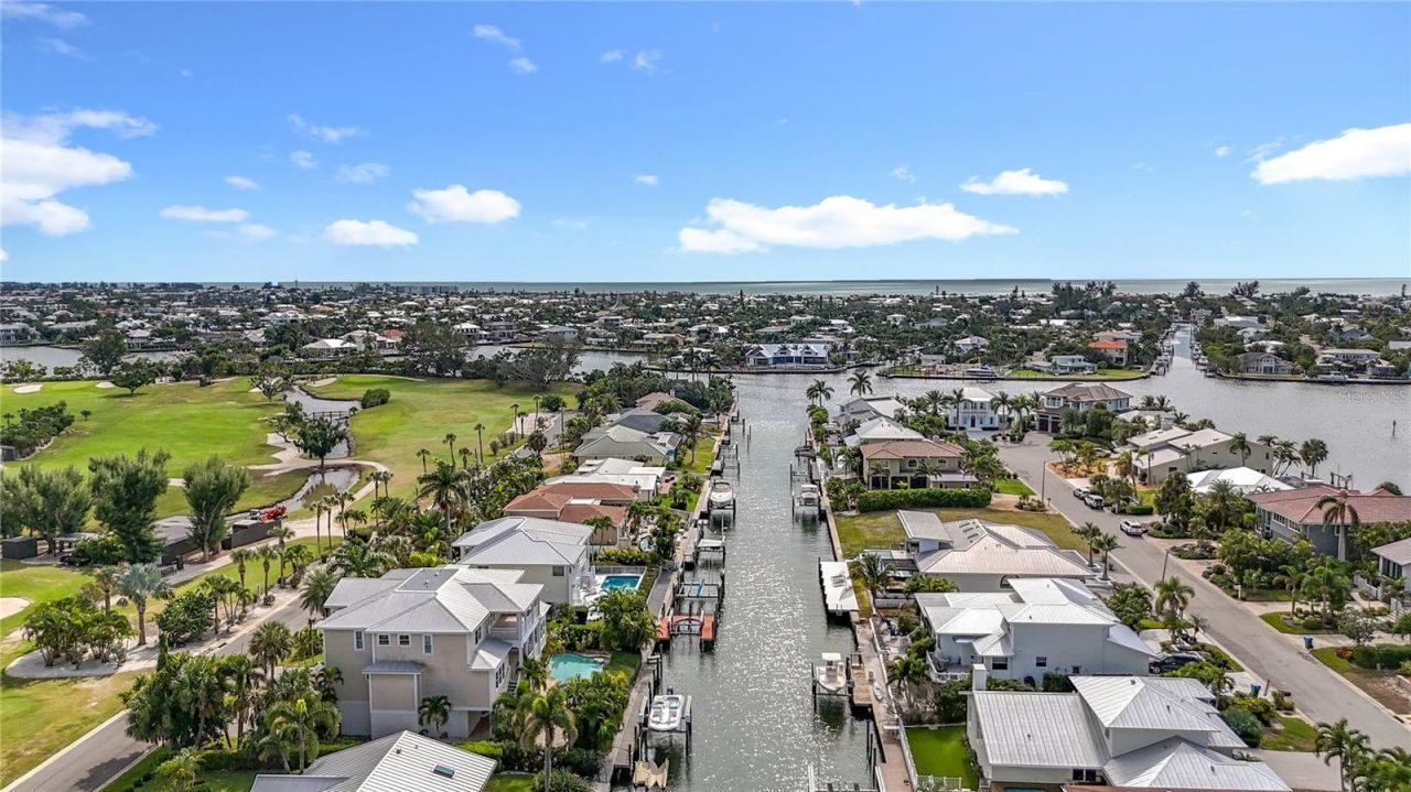 620 North Point Drive, Holmes Beach, FL 34217 Photo