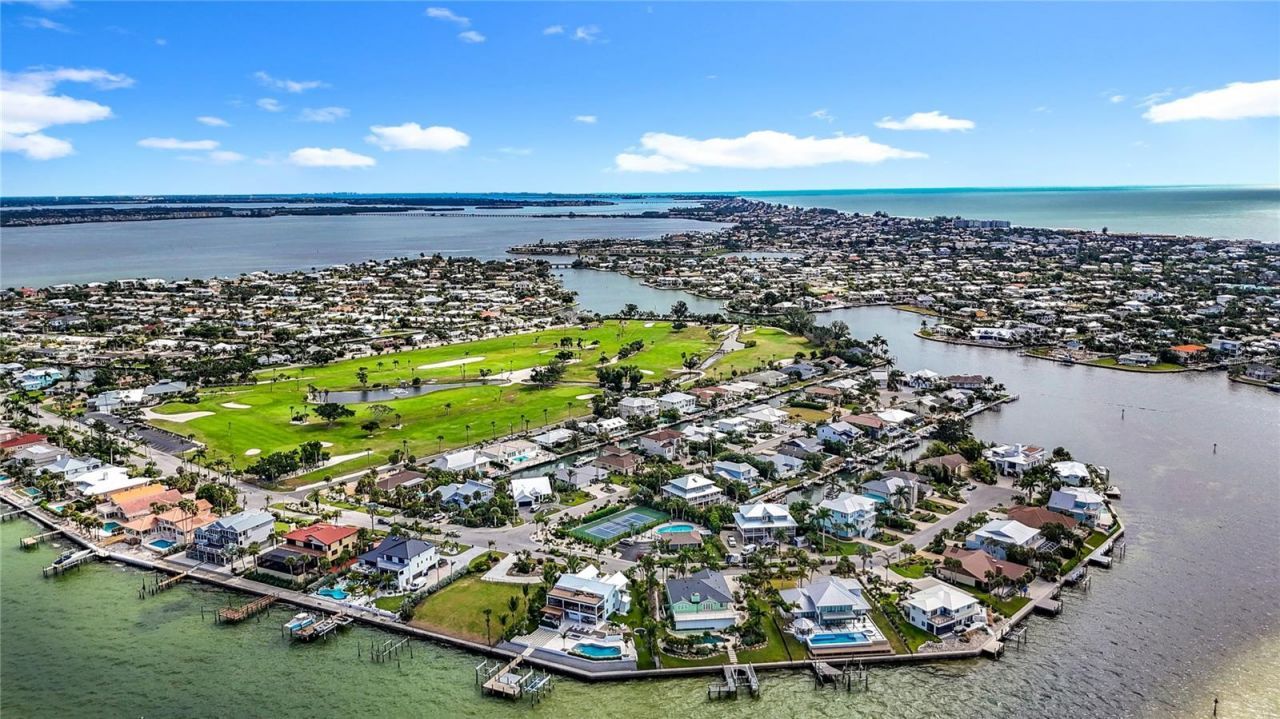 620 North Point Drive, Holmes Beach, FL 34217 Photo