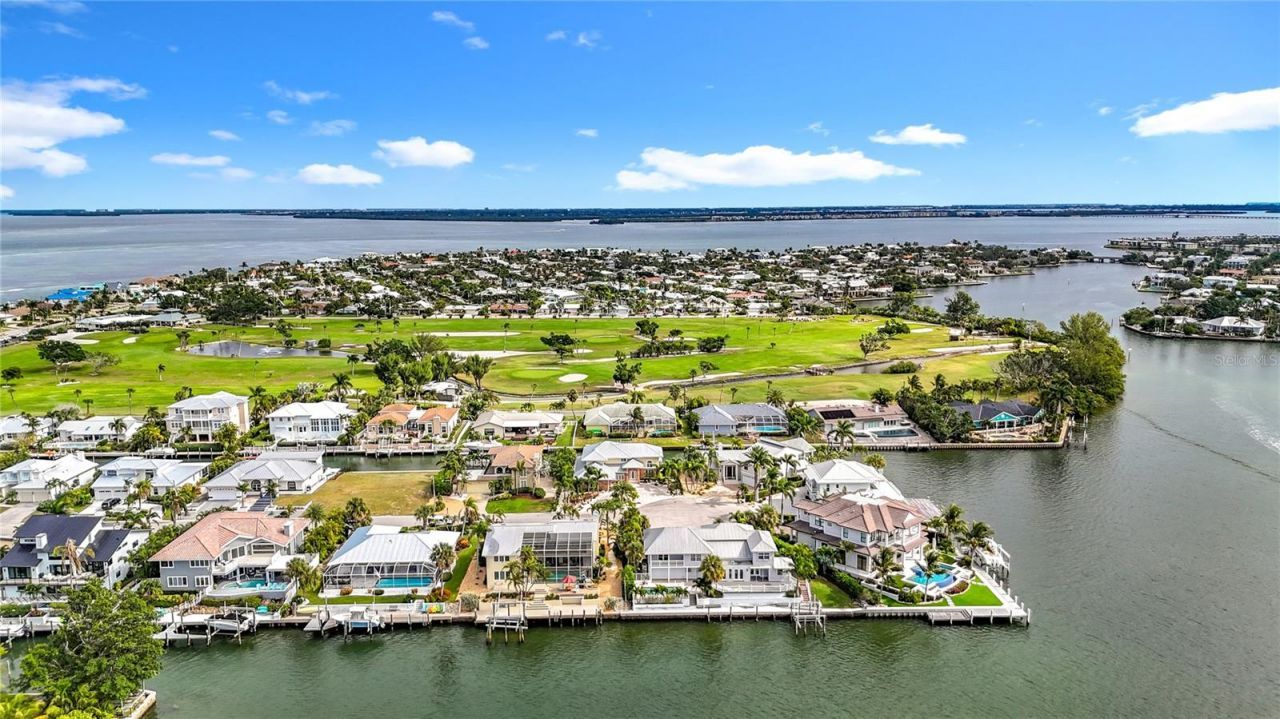 620 North Point Drive, Holmes Beach, FL 34217 Photo