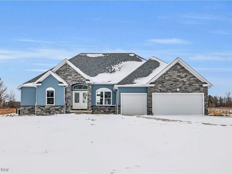 7662 Springfield Drive, Valley City, OH 44280 Photo 2