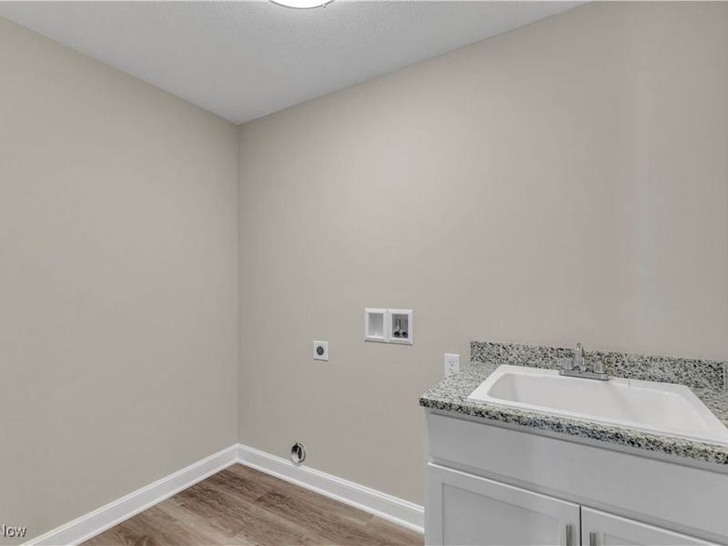 7662 Springfield Drive, Valley City, OH 44280 Photo 24