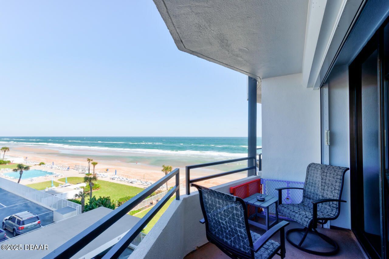 2828 N Atlantic Avenue, Unit 303, Daytona Beach, FL 32118 Photo