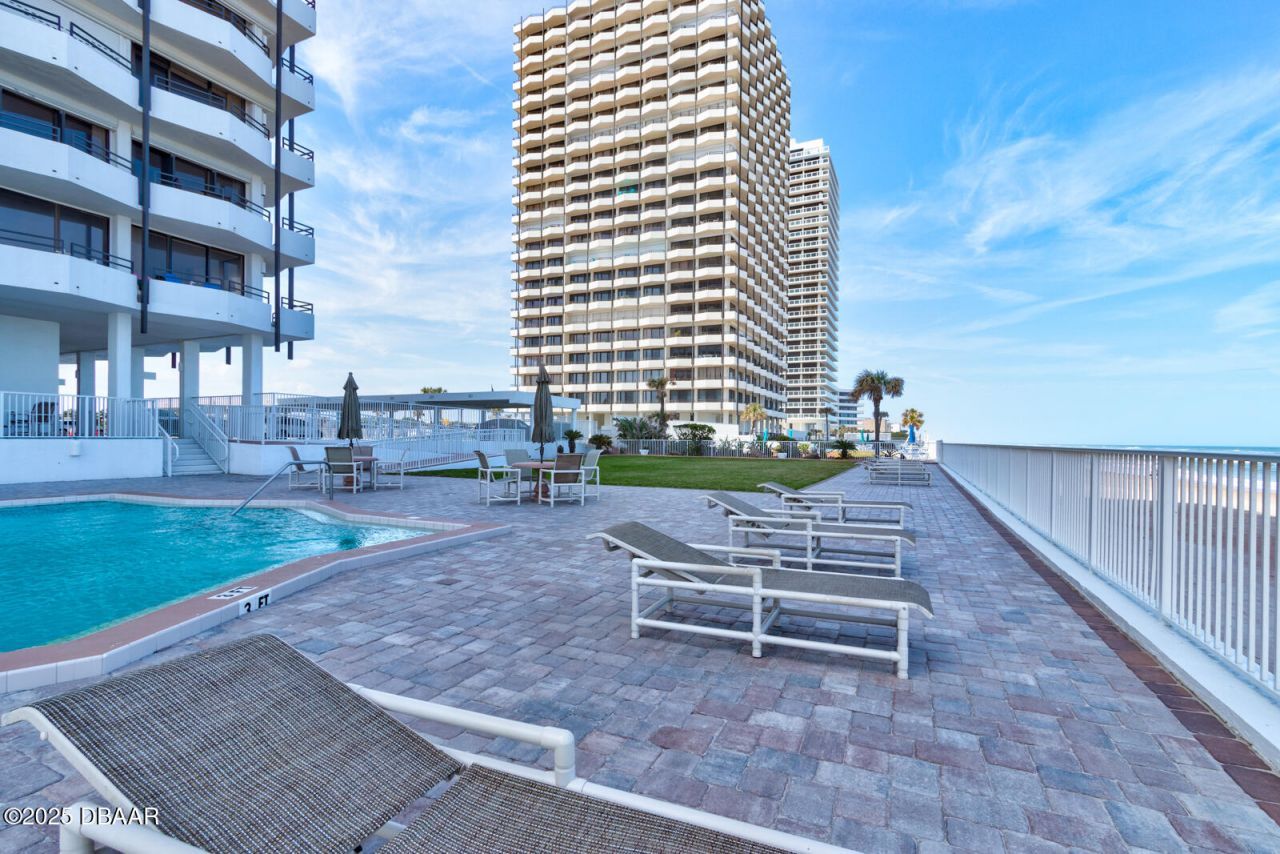 2828 N Atlantic Avenue, Unit 303, Daytona Beach, FL 32118 Photo
