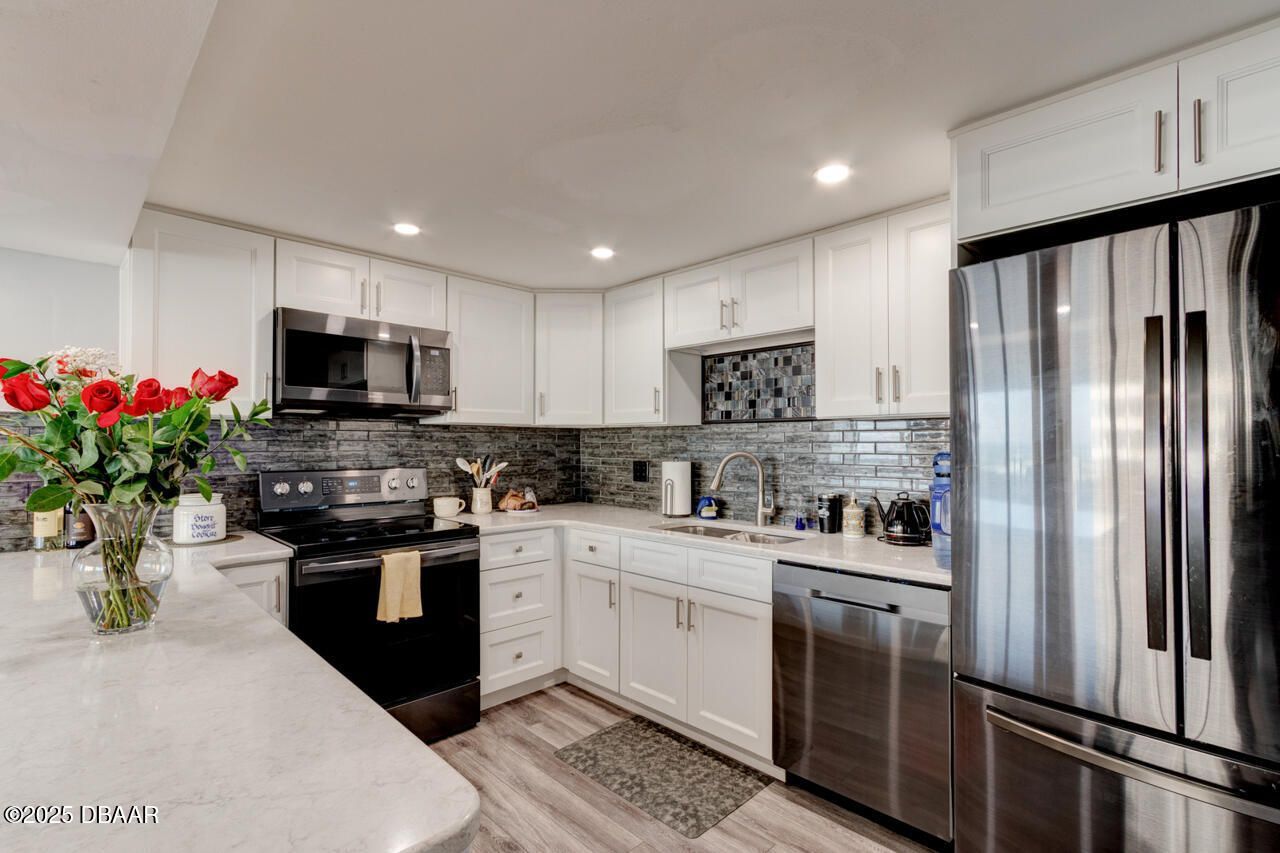 2828 N Atlantic Avenue, Unit 303, Daytona Beach, FL 32118 Photo