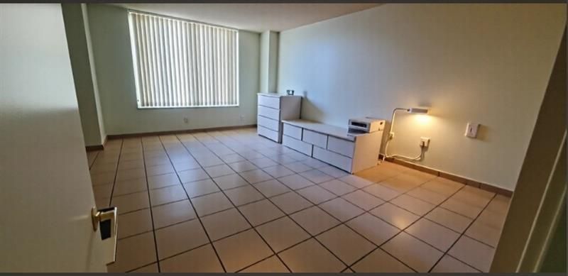250 174th Street, Unit 819, Sunny Isles Beach, FL 33160 Photo