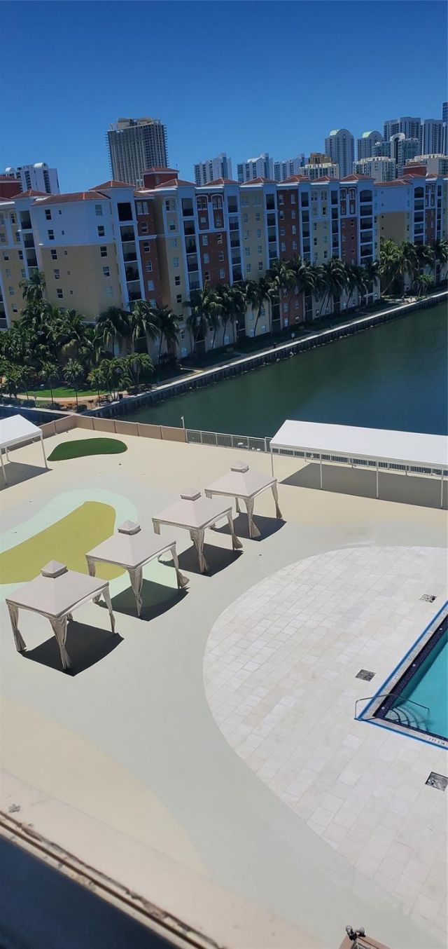 250 174th Street, Unit 819, Sunny Isles Beach, FL 33160 Photo