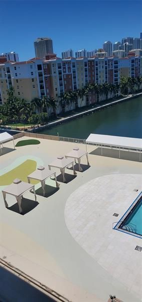 250 174th Street, Unit 819, Sunny Isles Beach, FL 33160 Photo