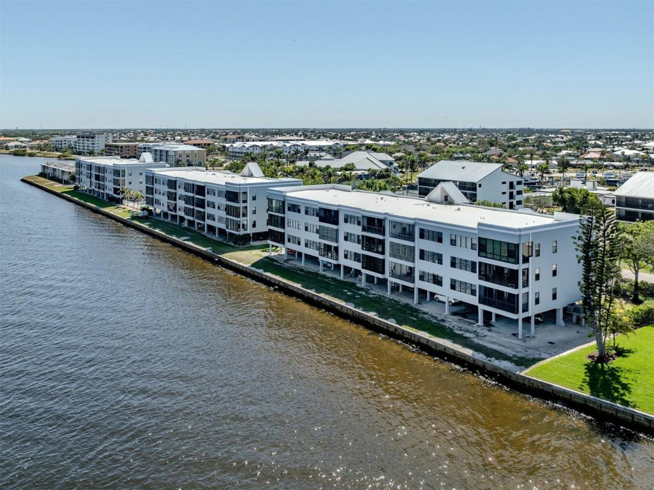 1750 Jamaica Way, Unit 322, Punta Gorda, FL 33950 Photo