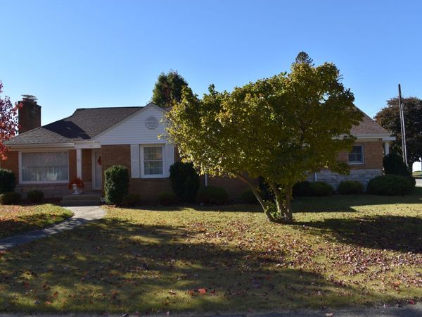 501 S Main Street, Flanagan, IL 61740