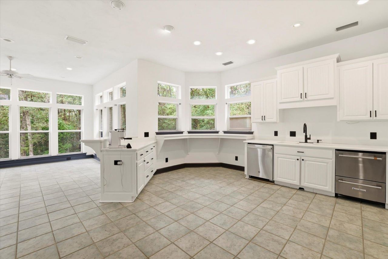 2232 Ten Oaks Drive, Tallahassee, FL 32312 Photo