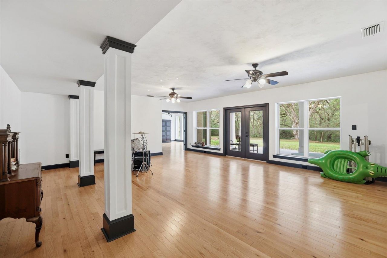 2232 Ten Oaks Drive, Tallahassee, FL 32312 Photo