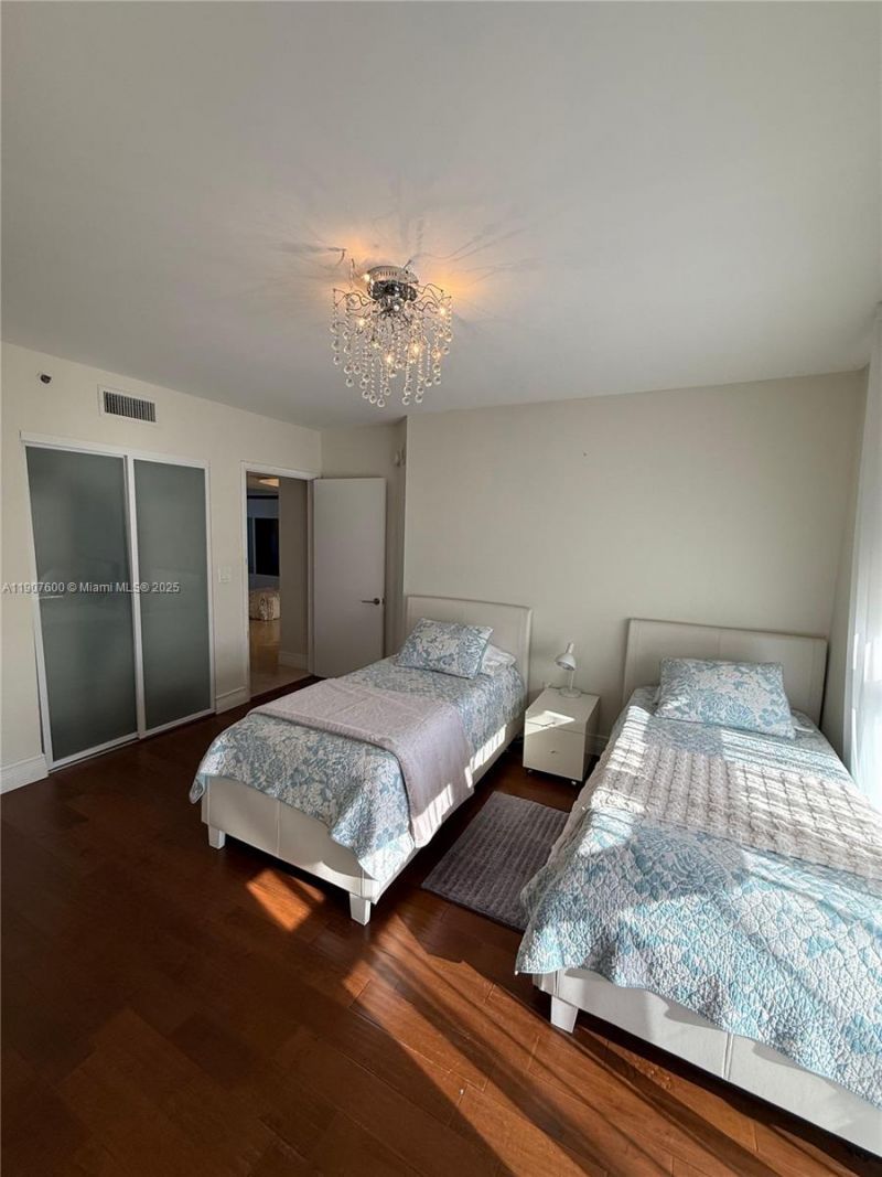 19111 Collins Ave, Unit 607, Sunny Isles Beach, FL 33160 Photo