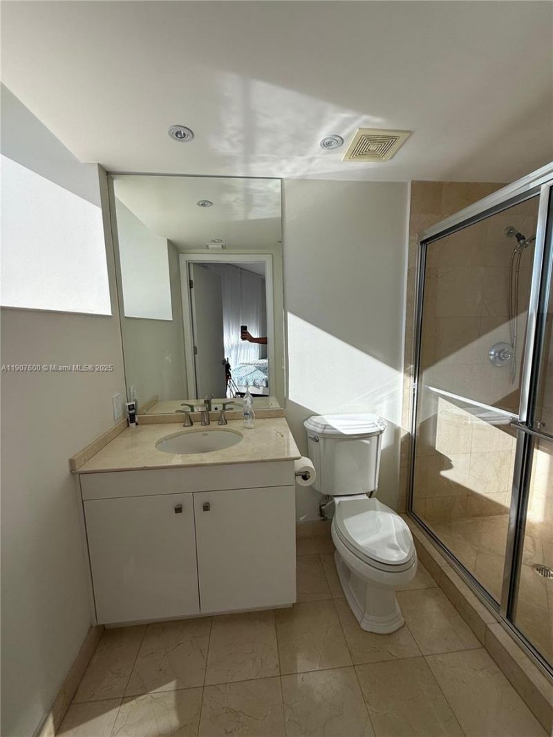 19111 Collins Ave, Unit 607, Sunny Isles Beach, FL 33160 Photo