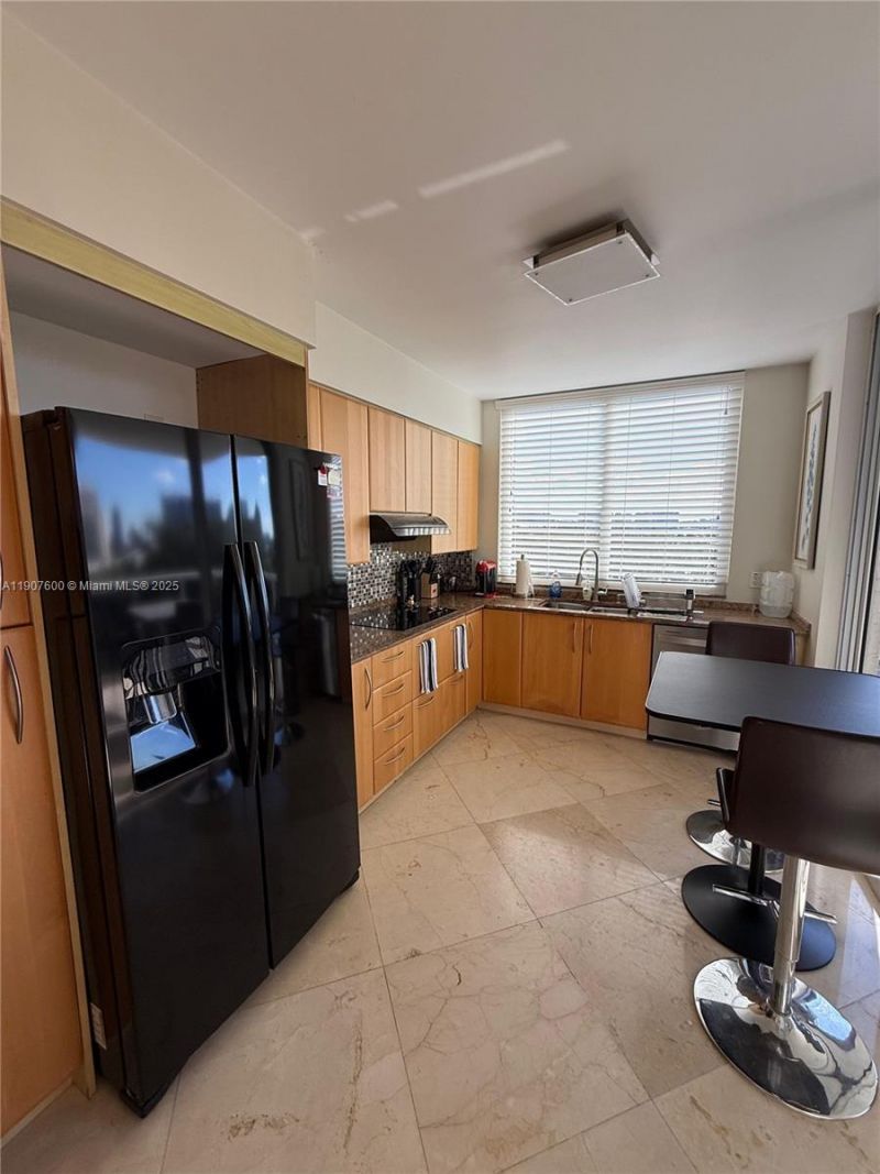 19111 Collins Ave, Unit 607, Sunny Isles Beach, FL 33160 Photo