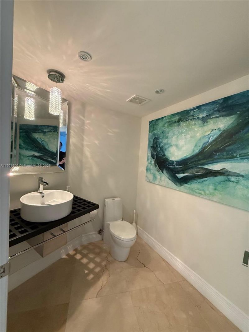 19111 Collins Ave, Unit 607, Sunny Isles Beach, FL 33160 Photo