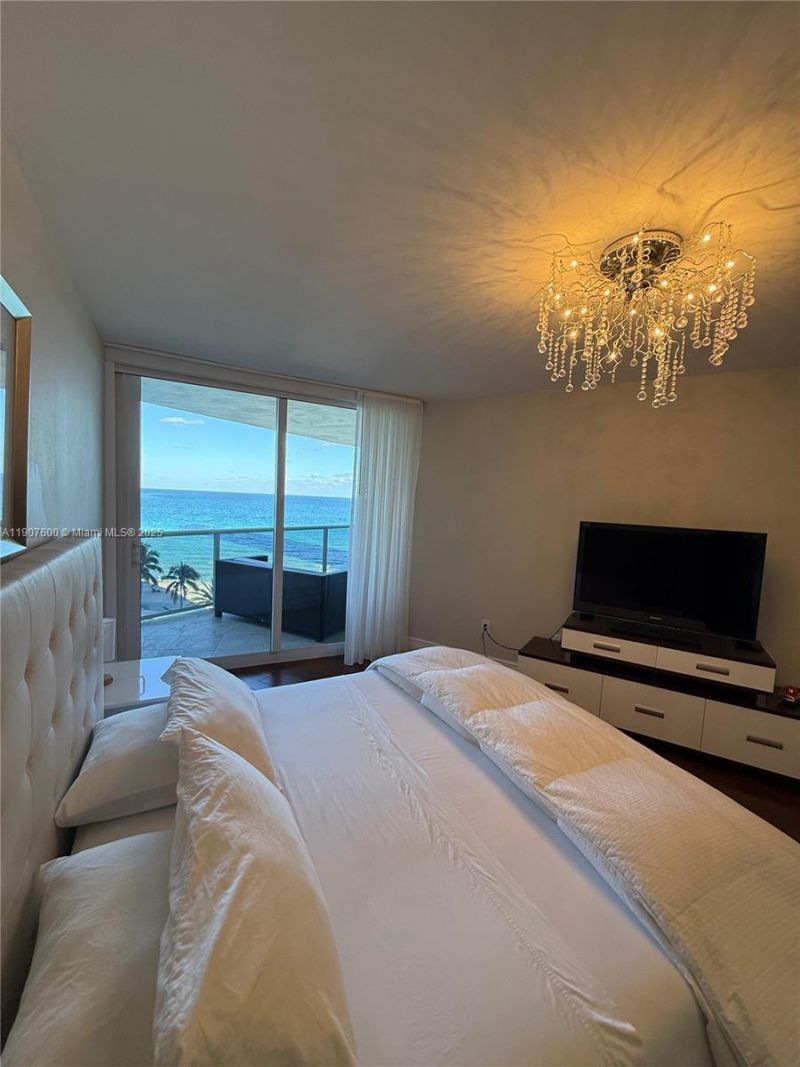 19111 Collins Ave, Unit 607, Sunny Isles Beach, FL 33160 Photo