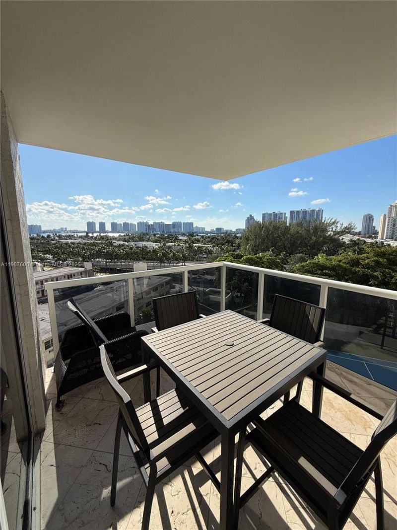 19111 Collins Ave, Unit 607, Sunny Isles Beach, FL 33160 Photo