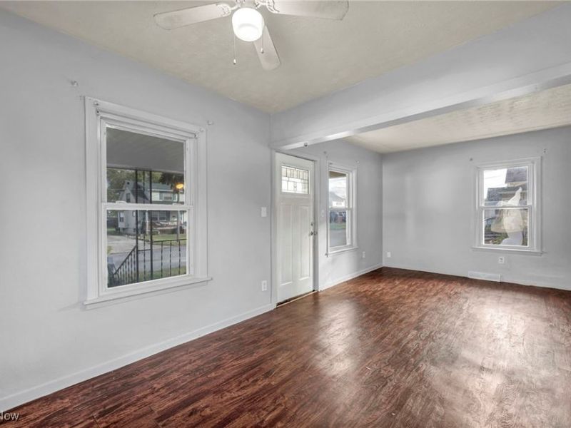 1033 W 21st Street, Lorain, OH 44052 Photo 10