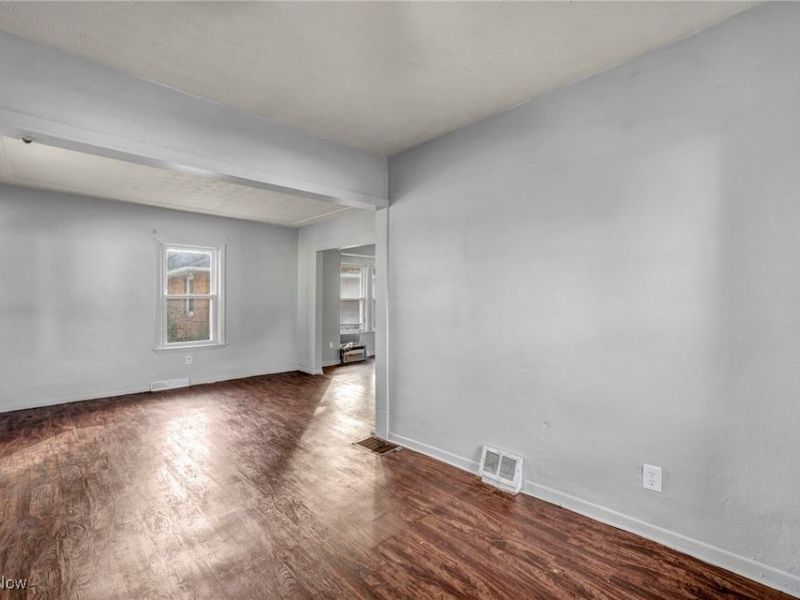 1033 W 21st Street, Lorain, OH 44052 Photo 11