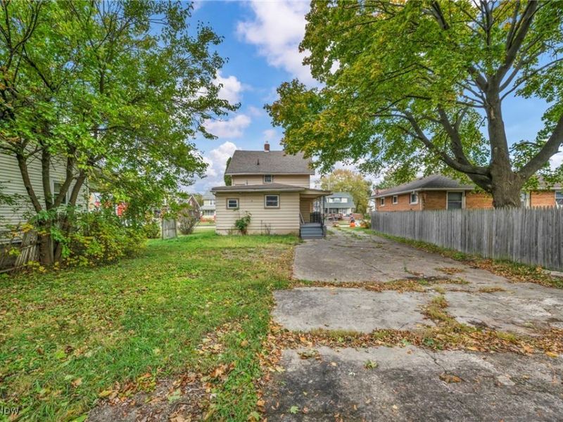 1033 W 21st Street, Lorain, OH 44052 Photo 6