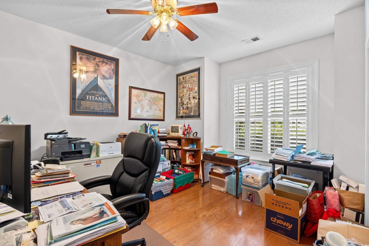 86 Wickham Ct. Photo 14