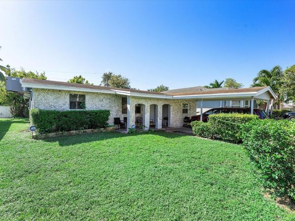 2860 NW 8th Place, Fort Lauderdale, FL 33311