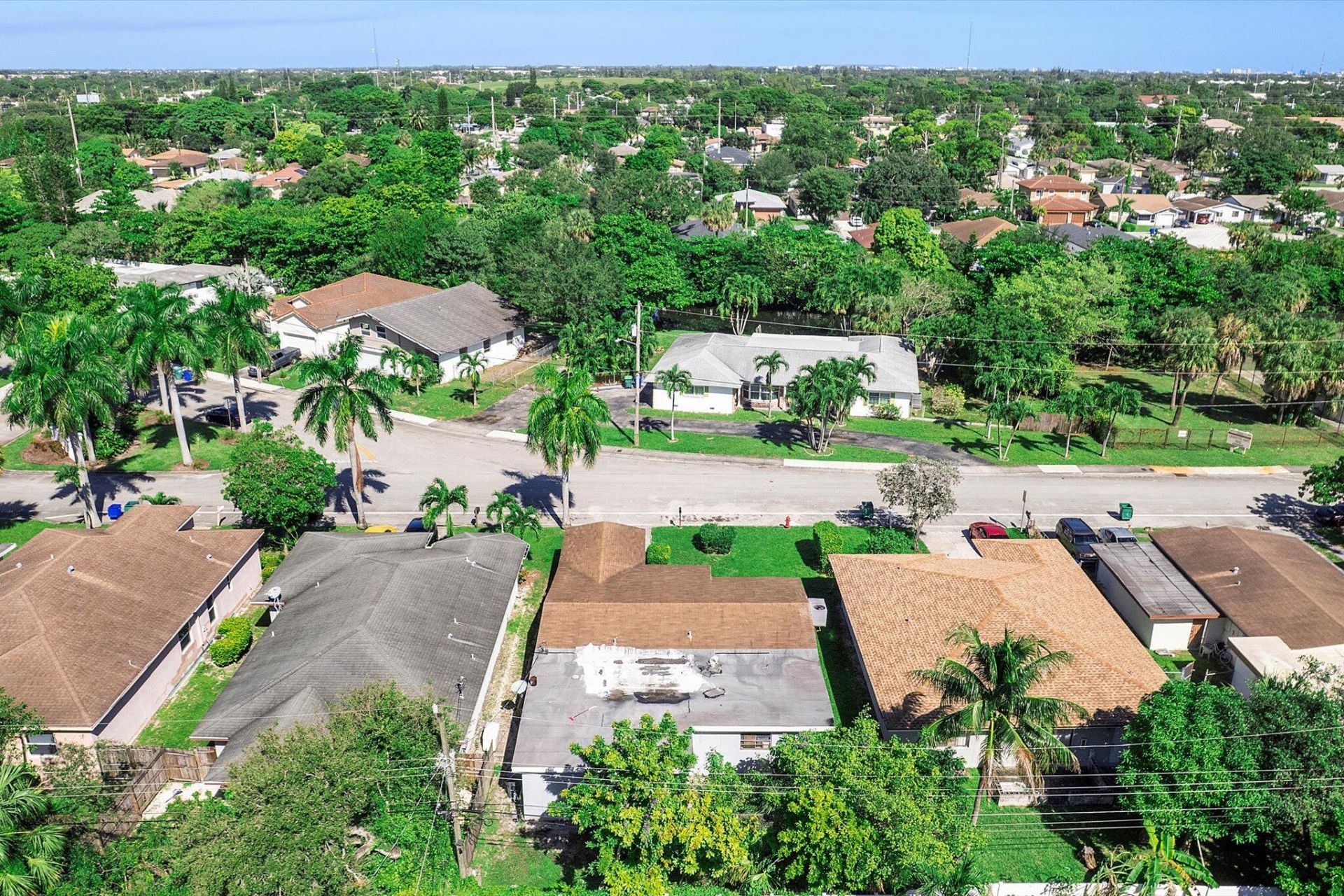 2860 NW 8th Place, Fort Lauderdale, FL 33311 Photo