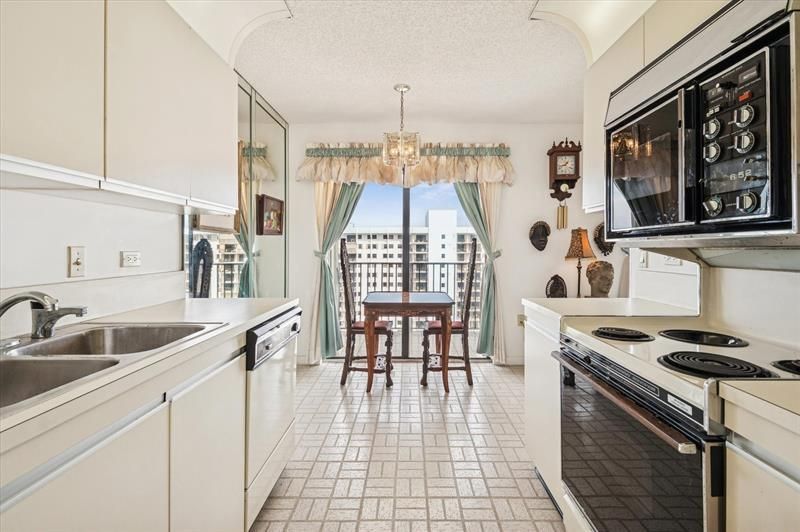 1201 S Ocean Drive, Unit 2409S, Hollywood, FL 33019 Photo