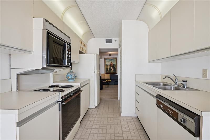 1201 S Ocean Drive, Unit 2409S, Hollywood, FL 33019 Photo